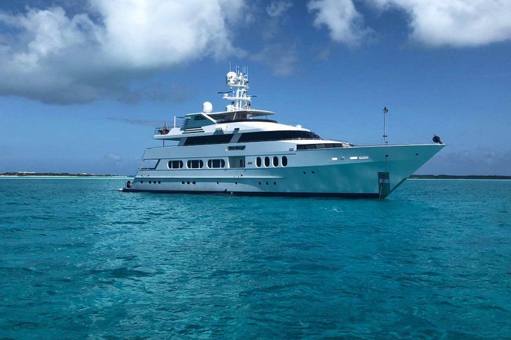 Charter Yacht NEVER ENOUGH - Feadship 140 - 5 Cabins - Nassau - Bahamas - Exumas