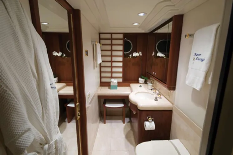 Charter Yacht NEVER ENOUGH - Feadship 140 - 5 Cabins - Nassau - Bahamas - Exumas