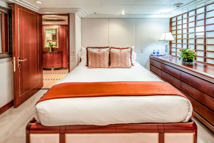 Charter Yacht NEVER ENOUGH - Feadship 140 - 5 Cabins - Nassau - Bahamas - Exumas