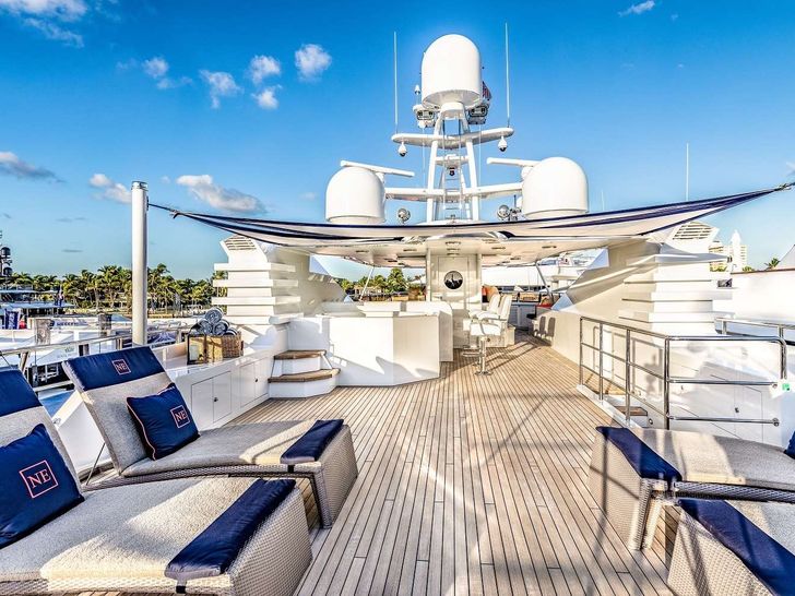 NEVER ENOUGH - FEADSHIP 140 Top deck NEVER ENOUGH - FEADSHIP 140 Top deck