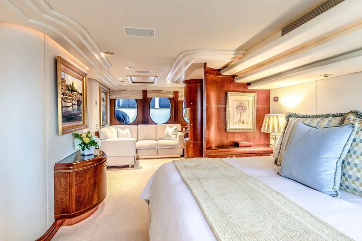 Charter Yacht NEVER ENOUGH - Feadship 140 - 5 Cabins - Nassau - Bahamas - Exumas