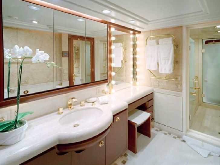 NEVER ENOUGH - FEADSHIP 140 Master bath NEVER ENOUGH - FEADSHIP 140 Master bath