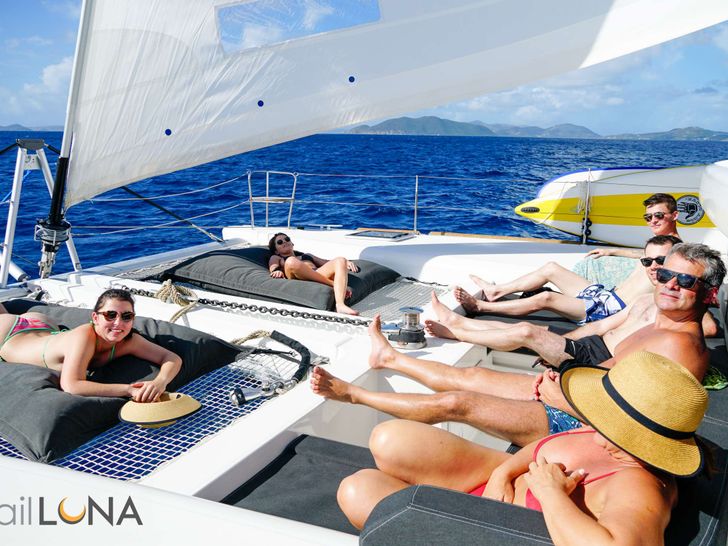 LUNA Lagoon 450S - foredeck LUNA Lagoon 450S - foredeck