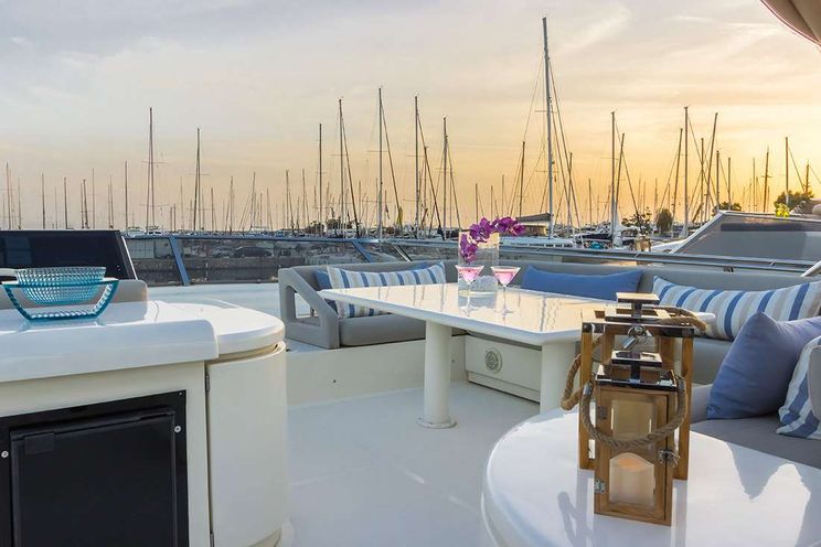 Charter Yacht VENTO - Ferretti 79 - 4 cabins - Athens - Mykonos - Zakynthos