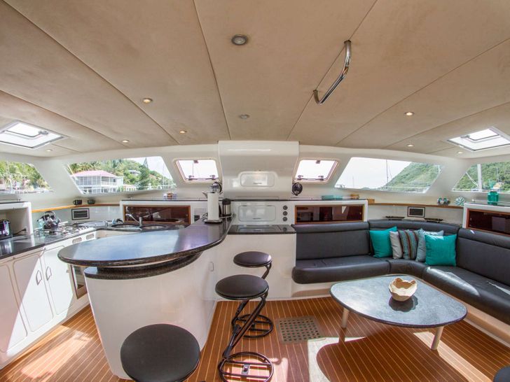 VOYAGE 520 - saloon VOYAGE 520 - saloon