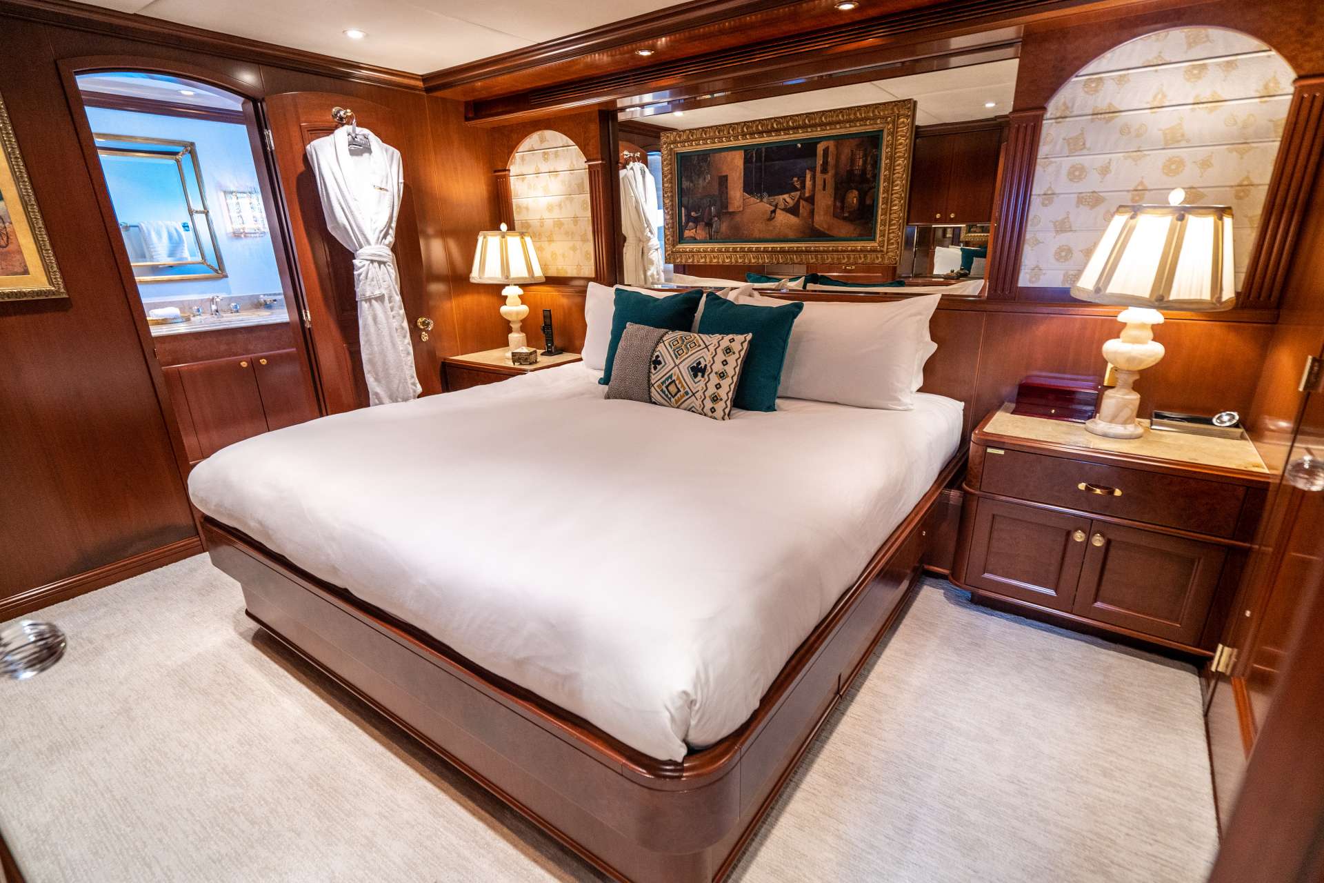 Charter Yacht RELENTLESS - Trinity 145 - 5 Cabins - Nassau - Exumas - Bahamas