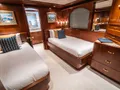 RELENTLESS Trinity 145 - twin cabin RELENTLESS Trinity 145 - twin cabin
