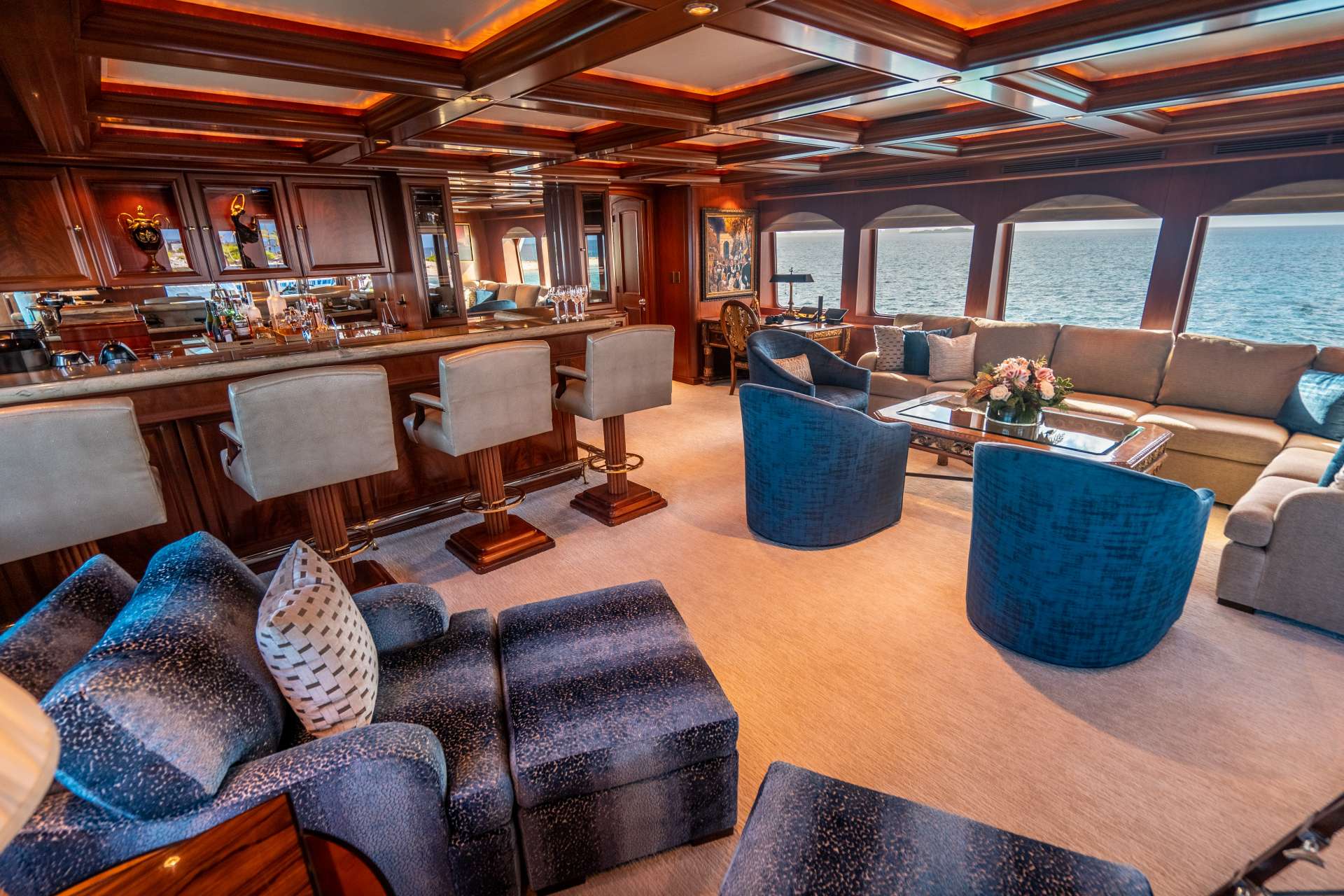 Charter Yacht RELENTLESS - Trinity 145 - 5 Cabins - Nassau - Exumas - Bahamas
