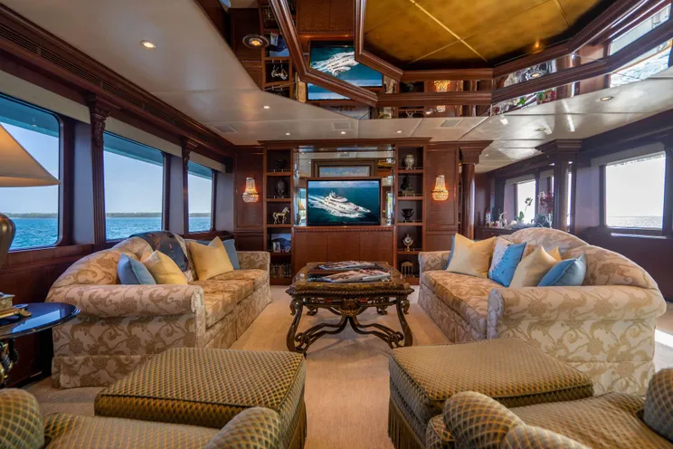 Charter Yacht RELENTLESS - Trinity 145 - 5 Cabins - Nassau - Exumas - Bahamas