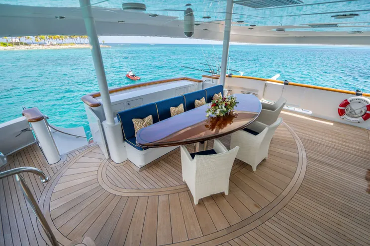 Charter Yacht RELENTLESS - Trinity 145 - 5 Cabins - Nassau - Exumas - Bahamas