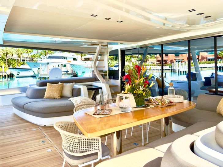TWIN FLAME 77 Lagoon Seventy 7 - aft deck TWIN FLAME 77 Lagoon Seventy 7 - aft deck