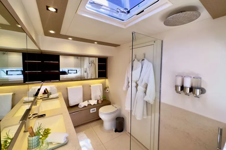 Charter Yacht TWIN FLAME 77 - Lagoon Seventy 7 - 4 Cabins - Tortola - Anegada - Virgin Gorda - BVI - Caribbean
