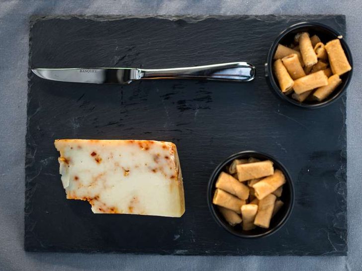 NOMAD Lagoon 52 - breakfast NOMAD Lagoon 52 - breakfast