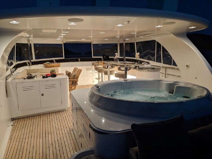 Top deck Top deck