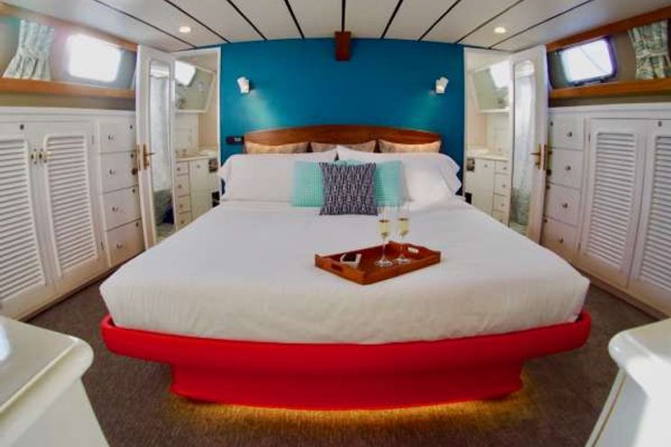 Charter Yacht AUGUST MAVERICK - Stephens 92 - Virgin Islands - St Thomas - St John - St Croix