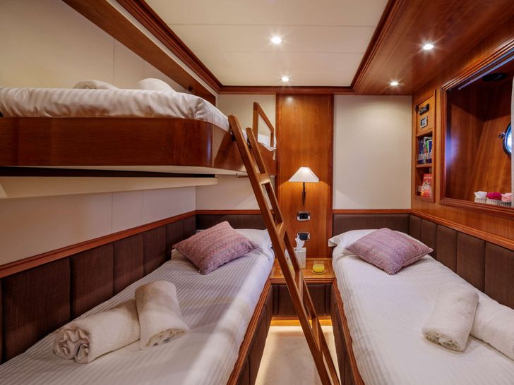 FREEDOM - Twin Cabin with Pullman FREEDOM - Twin Cabin with Pullman