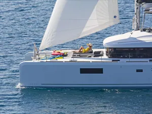 SUMMER STAR - Lagoon 52 - 5 Cabins - Athens - Mykonos - Paros - Cyclades - Greece SUMMER STAR - Lagoon 52 - 5 Cabins - Athens - Mykonos - Paros - Cyclades - Greece