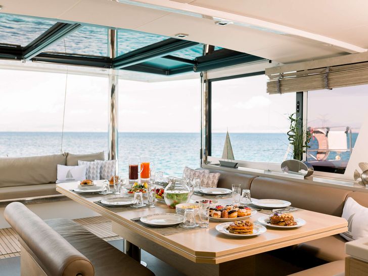 NEW HORIZONS 3 Bali 5.4 - dining area NEW HORIZONS 3 Bali 5.4 - dining area