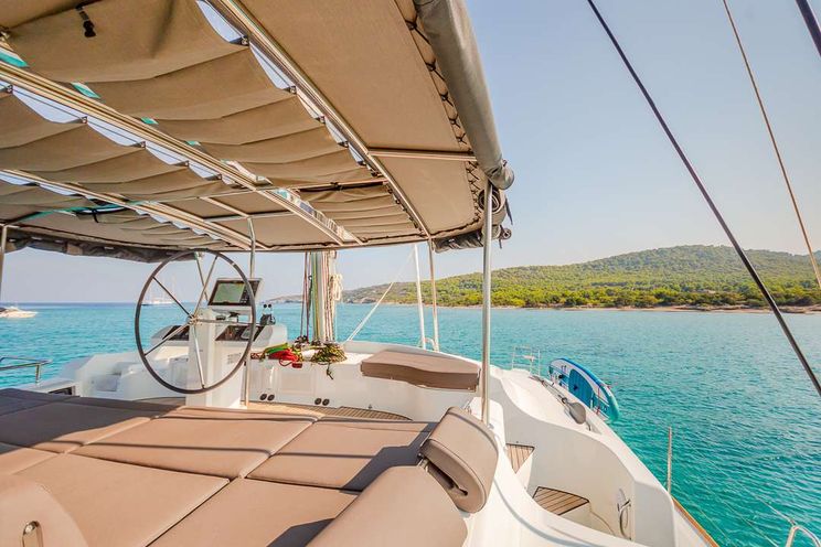 Charter Yacht ELVIRA 52 - Lagoon 52 - 5 Cabins - Athens - Mykonos - Zakynthos