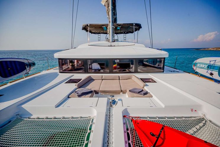 Charter Yacht ELVIRA 52 - Lagoon 52 - 5 Cabins - Athens - Mykonos - Zakynthos