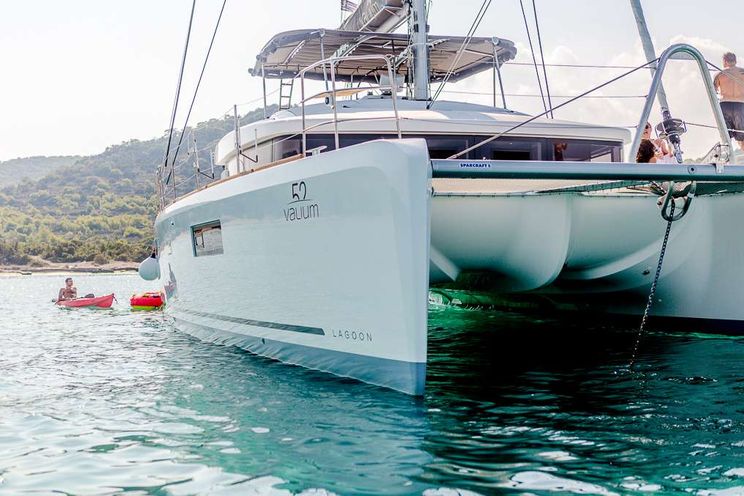 Charter Yacht ELVIRA 52 - Lagoon 52 - 5 Cabins - Athens - Mykonos - Zakynthos