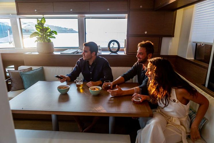 Charter Yacht ELVIRA 52 - Lagoon 52 - 5 Cabins - Athens - Mykonos - Zakynthos