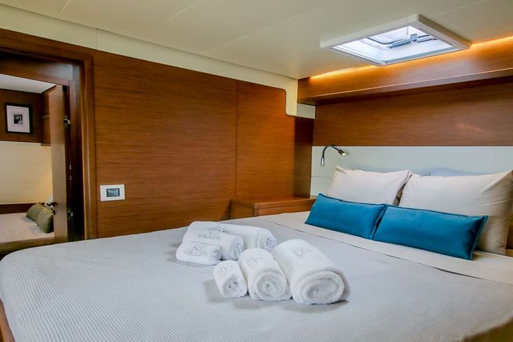Charter Yacht ELVIRA 52 - Lagoon 52 - 5 Cabins - Athens - Mykonos - Zakynthos