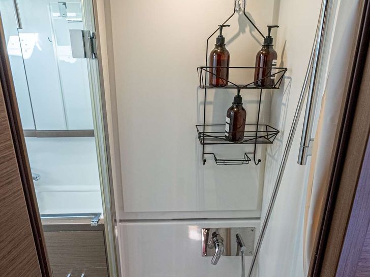 Shower Shower