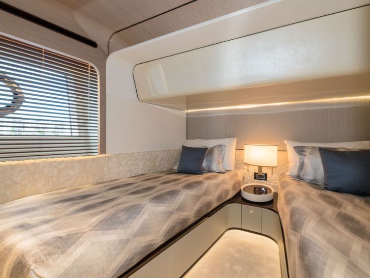 MAJESTIC MOMENTS - Port Twin Stateroom MAJESTIC MOMENTS - Port Twin Stateroom