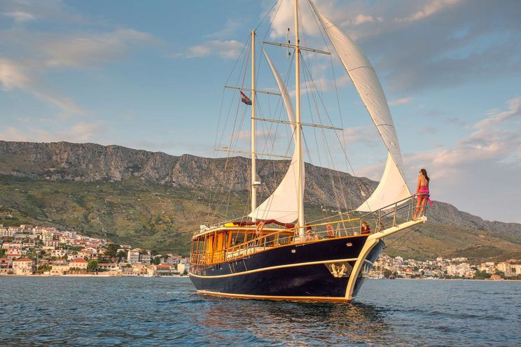 Charter Yacht ALTAIR - Custom Build 24.5 Metres - 6 Cabins - Split - Dubrovnik - Hvar