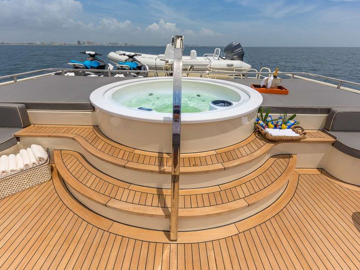 ARIADNE Breaux Bay Craft 37m Luxury Crewed Motor Yacht Flybridge Jacuzzi ARIADNE Breaux Bay Craft 37m Luxury Crewed Motor Yacht Flybridge Jacuzzi