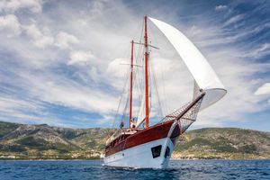ROMANCA - Custom Build 28 metres - Cabins 8 - Split - Hvar - Dubrovnik