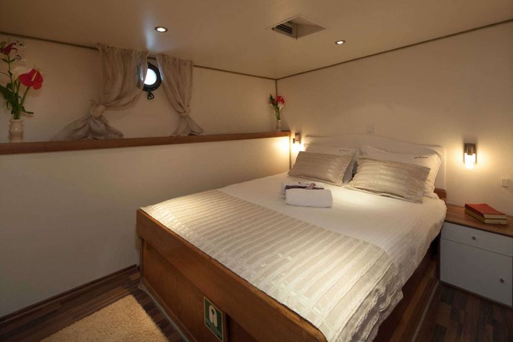 Charter Yacht ROMANCA - Custom Build 28 metres - Cabins 8 - Split - Hvar - Dubrovnik