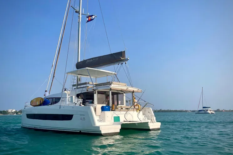 Charter Yacht MAGNIFICENT - Bali 4.8 - 4 Cabins - Drowned Cayes - Goff's Caye - St. George`s Caye - Belize