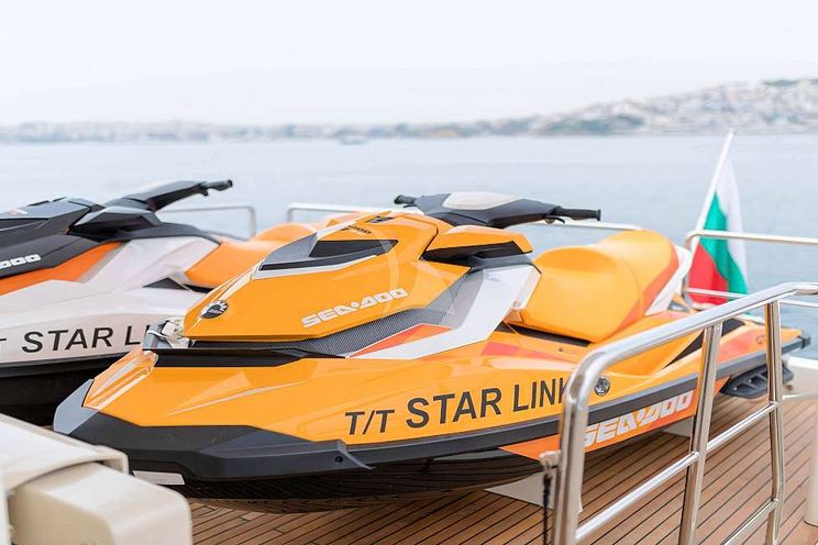 Charter Yacht STAR LINK - Falcon 90 - 4 Cabins - Athens - Mykonos - Santorini