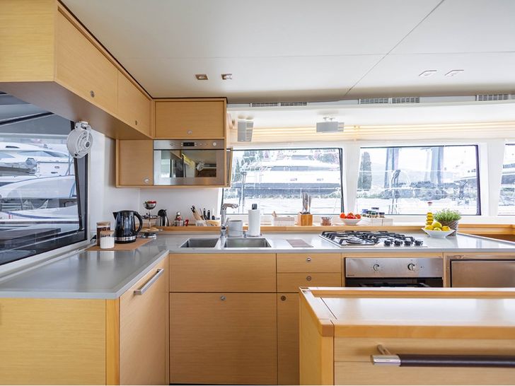 EAGLE OF NORWAY - galley EAGLE OF NORWAY - galley