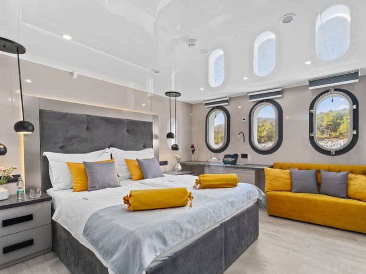 ALFA MARIO Custom 52m - VIP cabin 1 ALFA MARIO Custom 52m - VIP cabin 1