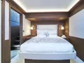 ADRIATIC DRAGON Lagoon 77 - queen cabin bed ADRIATIC DRAGON Lagoon 77 - queen cabin bed