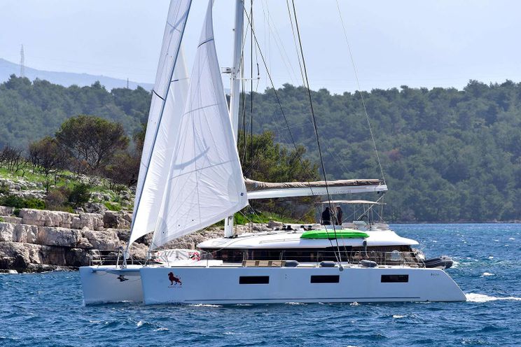 Charter Yacht ADRIATIC LION - Lagoon 620 - 5 Cabins - Marina Kastela - Split - Dubrovnik - Croatia