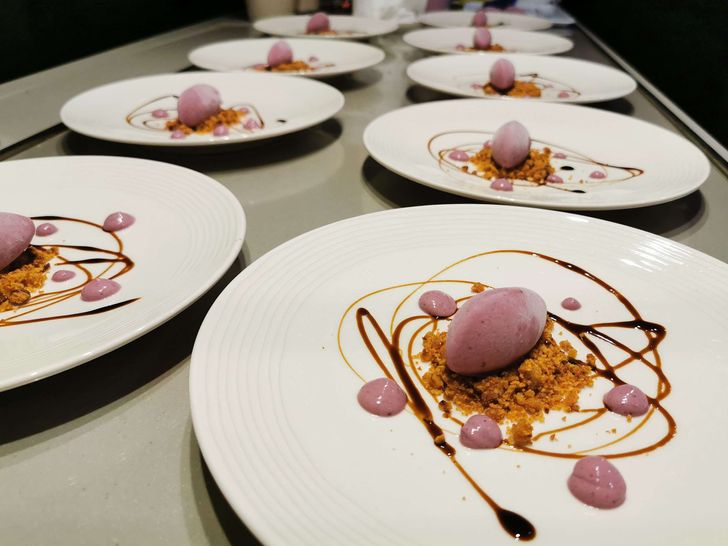 ADRIATIC LION Lagoon 620 - sample dessert ADRIATIC LION Lagoon 620 - sample dessert