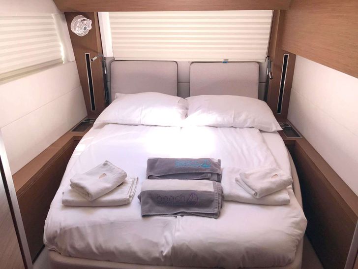 ADRIATIC LEOPARD - Lagoon 50,queen bed ADRIATIC LEOPARD - Lagoon 50,queen bed