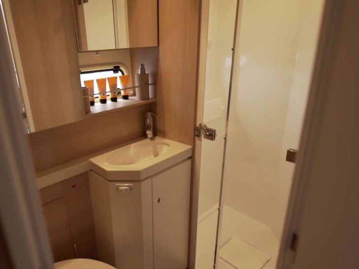 NAMASTE OF BALI Bali 5.4 - cabin 1 bathroom NAMASTE OF BALI Bali 5.4 - cabin 1 bathroom