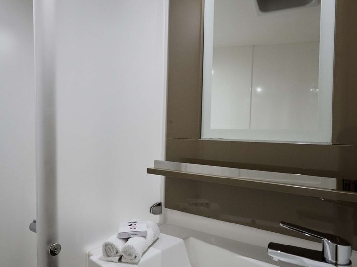 PI 2 - en suite bathroom PI 2 - en suite bathroom
