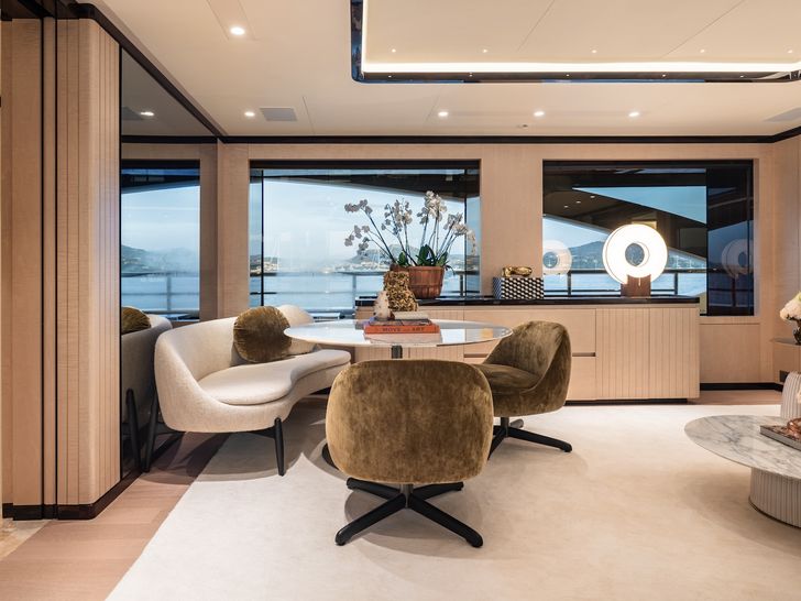 NOCTURNE Benetti B.Now 50m - sky lounge NOCTURNE Benetti B.Now 50m - sky lounge