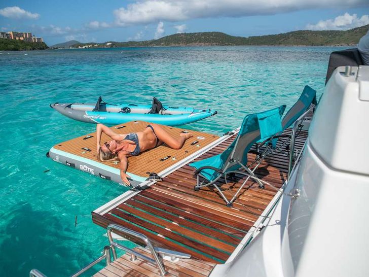 KARMA Lagoon 50 - swim platform KARMA Lagoon 50 - swim platform