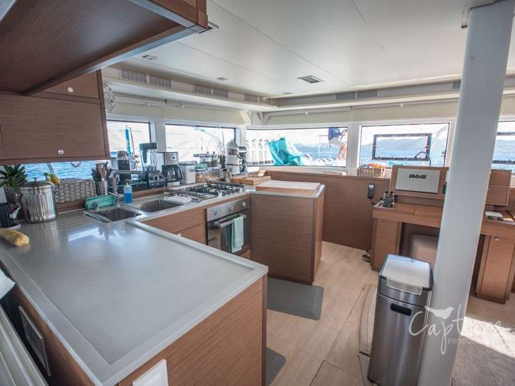 GRACE Lagoon 52 - galley GRACE Lagoon 52 - galley