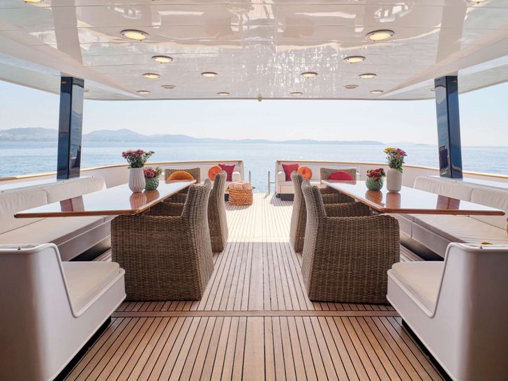 LADY RINA Baglietto 120 - aft deck LADY RINA Baglietto 120 - aft deck