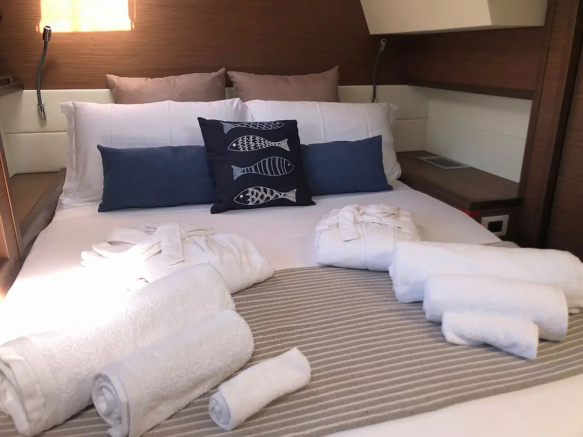 Charter Yacht SAMOA - Lagoon 52F - 4 Cabins - Capo D' Orlando - Milazzo - Lipari - Sicily - Italy