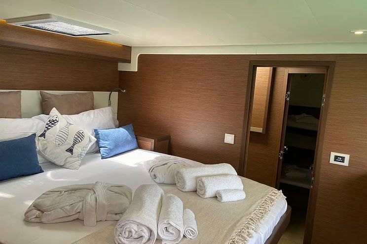 Charter Yacht SAMOA - Lagoon 52F - 4 Cabins - Capo D' Orlando - Milazzo - Lipari - Sicily - Italy