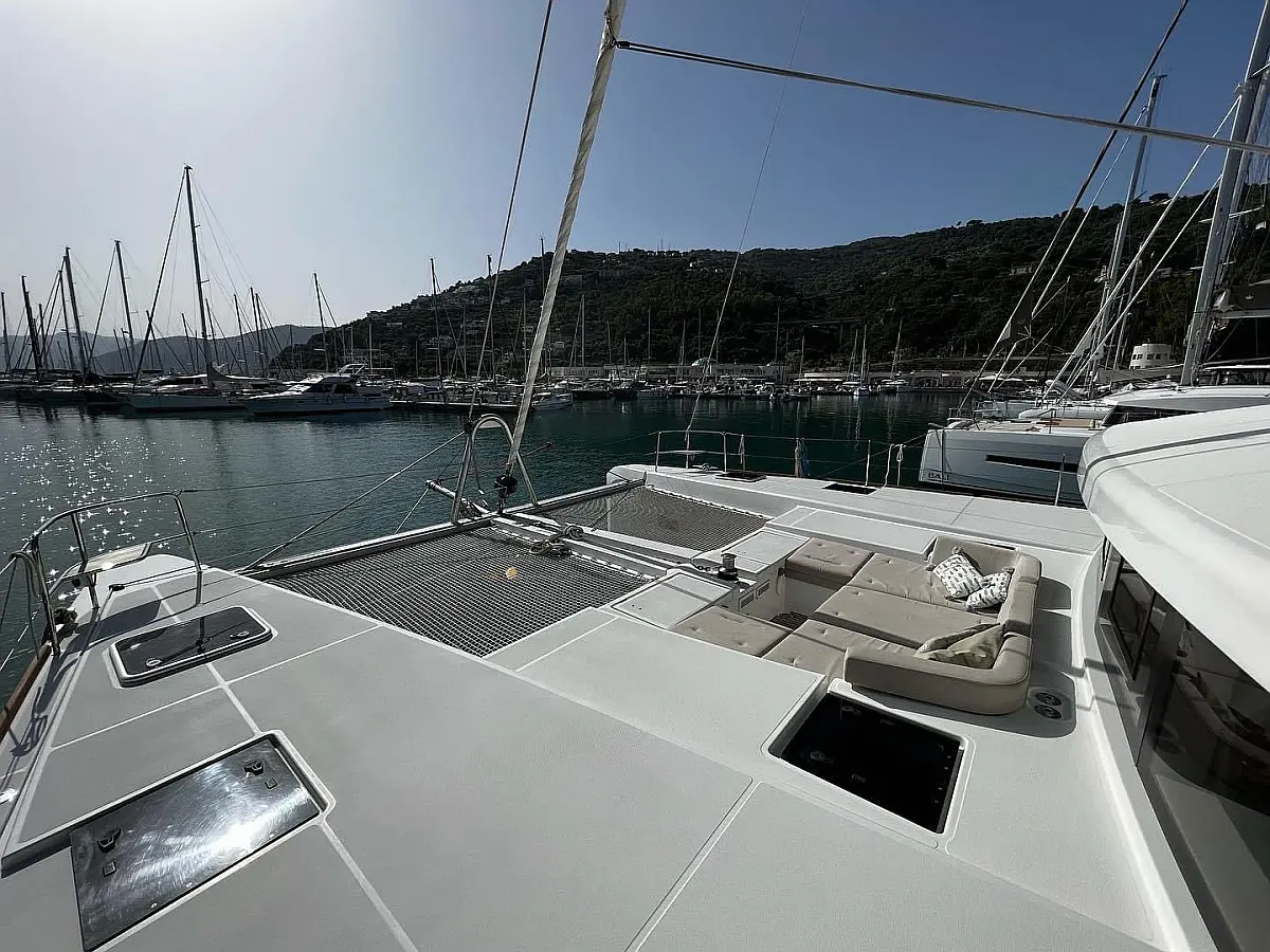 Charter Yacht SAMOA - Lagoon 52F - 4 Cabins - Capo D' Orlando - Milazzo - Lipari - Sicily - Italy